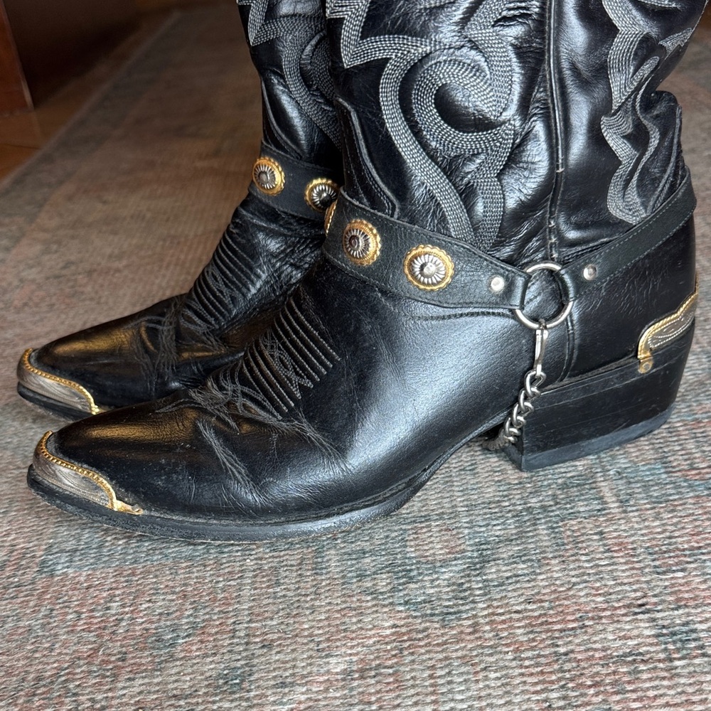 Black Leather Western Cowboy Boots with Silver & Gold Tip Accents & Concho 9.5D - Picture 4 of 14